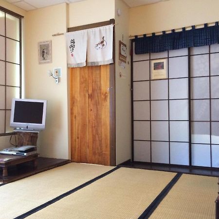 Minshuku Chambres D'Hotes Japonaises Thiers Exterior photo